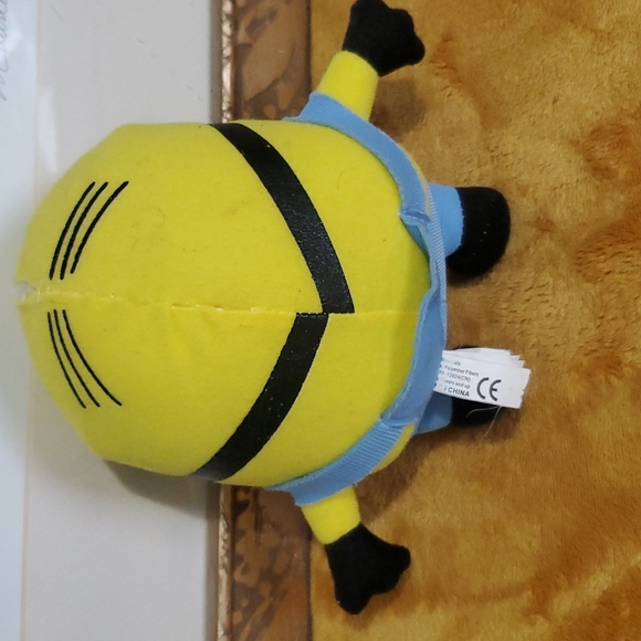 Minion Plust toy 6inch - Picture 4 of 7